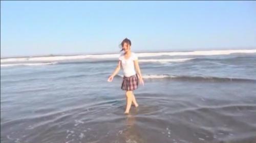 海辺近くでギャル風お姉さんをハメ撮り!まんこぐしょぐしょ舐めてから肉棒挿入絶頂イキ!