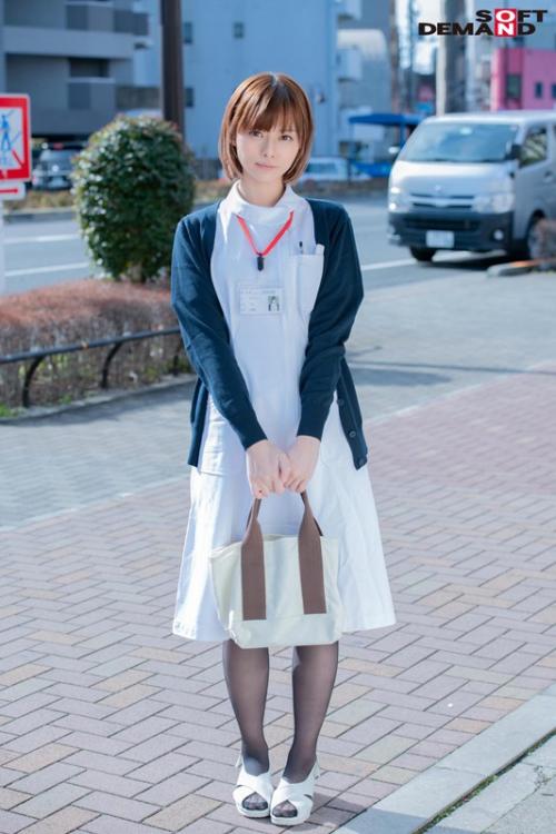 【MM号】「絶倫ちんぽ診察してくれません?」美人ナースさんが勃起収まらない男を優しくおもてなし!