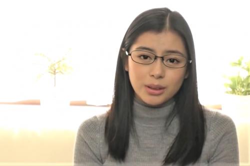 【素人ナンパ】人見知りの性格を変えたいという美人な巨乳のお姉さんをハメ撮り。おっぱい揉み＆乳首つまみながらの騎乗位セックスでイキまくるM女