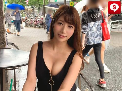 エロい黒パンストの綺麗なお姉さんとの中出しセックス! もっと激しく奥まで突いて!