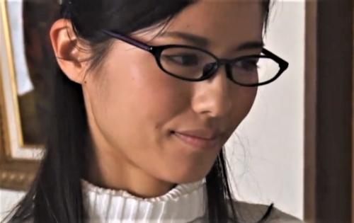 【ながえスタイル】夫がヌード雑誌見るのも嫌がる真面目な妻を思いもよらぬ相手に寝取られ!