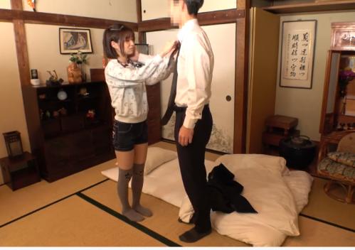 貧困母子家庭の娘が鬼畜母親の指示で肉体を男に提供!自宅に客を呼び盗撮する母親!