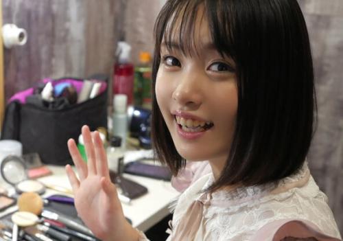 ＜愛宝すず＞18才、未完の色白ボディで挑む大痙攣・大絶頂イキ！連続オーガズムで理性崩壊セックス！