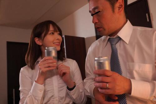 ＜岬ななみ＞相部屋になった元恋人の女子社員と逆キメセクでヤリまくり！敏感マンコにピストンで感じまくり！