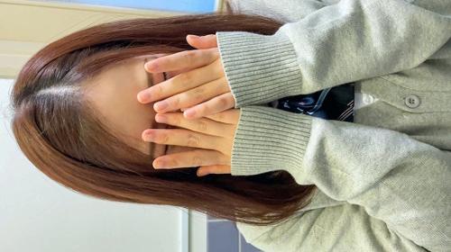 ＜素人　女子高生＞巨乳な女子にトイレで口内射精する！！