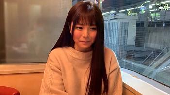 ＜個人撮影＞感じてる顔も声もエロすぎる！素人娘とホテルでセックス！！
