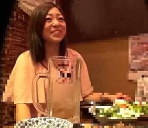 ＜人妻ナンパ＞相席居酒屋でエロボディの淫乱奥様をGETして自宅連れ込み！不倫セックスを盗撮隠し撮り！