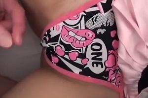 スレンダークビレ美乳がマジ神級！！ロリ少女の卑猥な腰使い！このJ〇必見です…