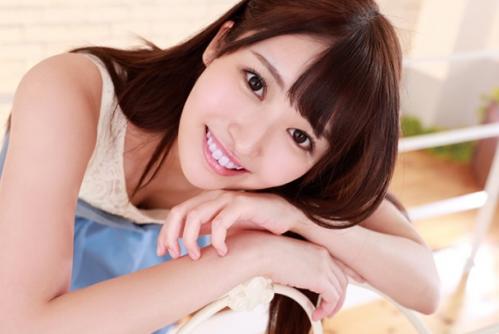 ＜ひめ乃雪＞隠れていた男優に即ハメされる美少女！敏感体質で徐々にイキまくり！
