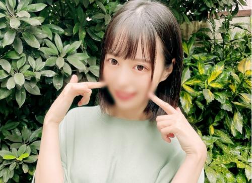 ＜素人　個人撮影＞彼氏もいる最近はやりのあざと可愛い女子でセフレ関係の黒上ロリっ子ちゃんとハメ撮りセックス
