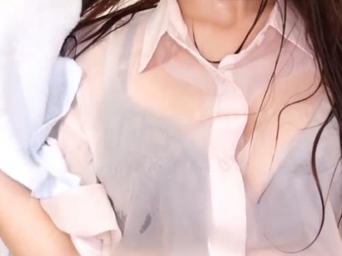 透けて見えちゃった下着の女の人に理性何て保てない！！