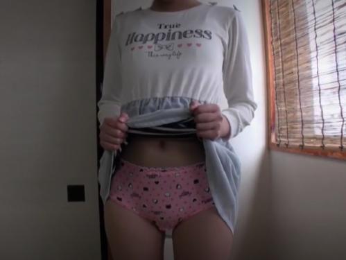 ◎ロリ幼女◎つるぺたJSが知らないおじさんに未成熟な身体を喰われる！パンツずらされ鬼畜レイプされる！！