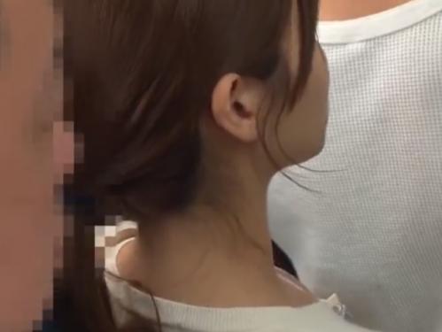 ◎痴漢・レイプ◎後ろからひっそりとエロい魔の手が美女を襲う！ぬっとりと汁が滴る程弄られ舐められ強制挿入で苦悶する・・