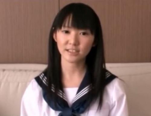 セーラー服の現役JKがハメ撮りビデオに出演！性欲前回の制服着衣セックス！