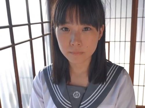 今後に超期待のロリロリAV女優爆誕！清純無垢すぎる美少女、緊張が伝わるドキドキ初撮影！