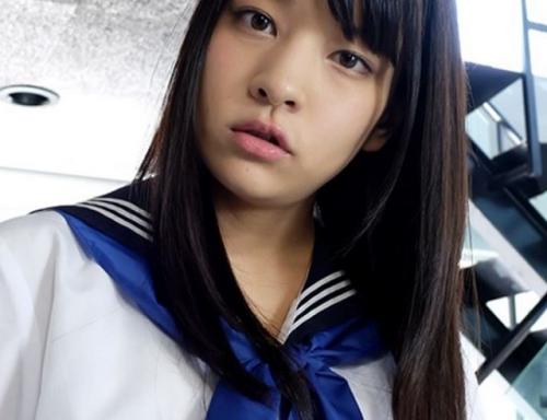 【あべみかこ】セーラー服のちっぱいJKが放課後に教室で先生と中出しセックスしちゃった・・