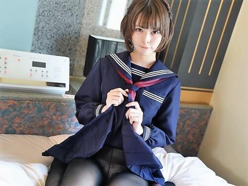 【素人ハメ撮り】「緊張する…//」ショートヘアの女子校生を変態オジさんがもて遊ぶ！キツキツのパイパンまんこに挿入！
