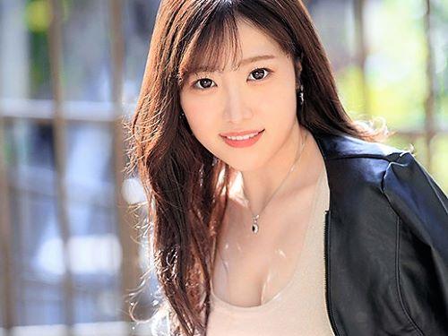 【デビュー作品】イヤ…止めたくない…挿れて!!手コキ竿舐めフェラするキラキラ人妻に頭抑えて喉奥までイマラチオ更に本番H
