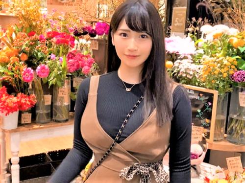 【素人ハメ撮り】爆乳おっぱい女子大生とホテル「泊まってく？」電マ持ちオナニーしちゃうスケベ美人がザーメン精子ごっくん
