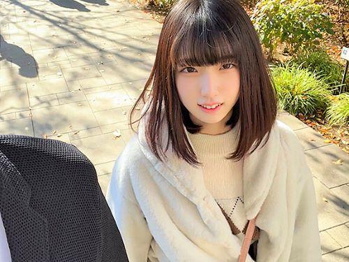 【女子大生】ゆるふわ系お姉さんと外でランチしたりシャボン玉の後はホテルIN…色白なスレンダー美人が泣きそうになりながら…
