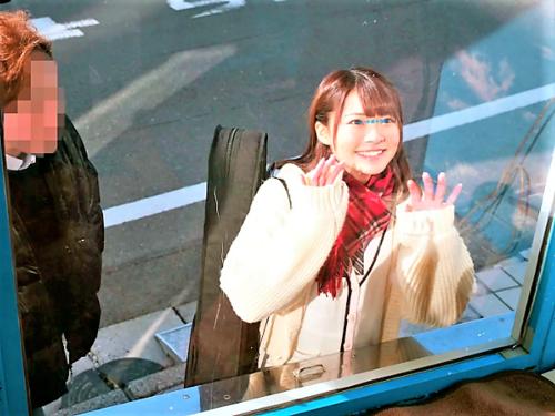 【素人ナンパ】パンツ見えちゃう//　MM号に乗った制服JKが企画に参加!清楚系なロリフェイス美少女がまんぐりポーズ!