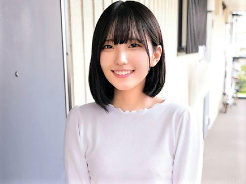 【素人×企画モノ】美乳おっぱいを乳首責めされ声が出ちゃう真面目系な女子大生…自分の家で童貞チンコをフェラ手コキした結果…