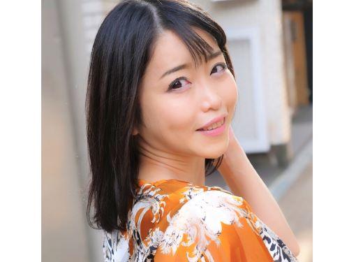 【熟女ナンパ】美魔女なシングル子持ちお母さんがインタビューでビッチぶり暴露!パンスト破られたSEX大好きおばさんがフェラ