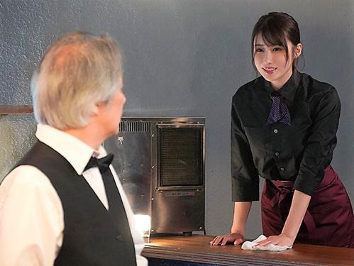 【逆NTR】店長、今日は帰らせないから…更衣室でベロチューするミニスカお姉さん…巨乳おっぱい美人が既婚者と知りつつ不倫