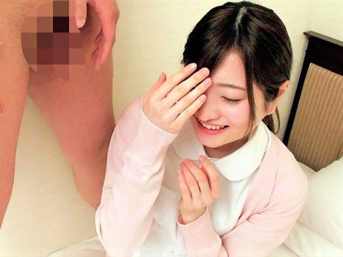 【素人ナンパ】誰にも見せた事ないんです//清楚系美人お姉さんに下半身見せつけてみた!心優しい歯科助手がフェラ＆手コキ