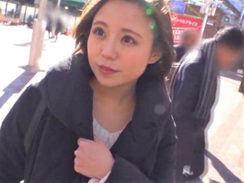 【素人ナンパ】爆乳おっぱいの美人お姉さん捕まえ取材交渉「マジで来るんだ…」ショップ店員がフェラしてくれた【素人ハメ撮り】