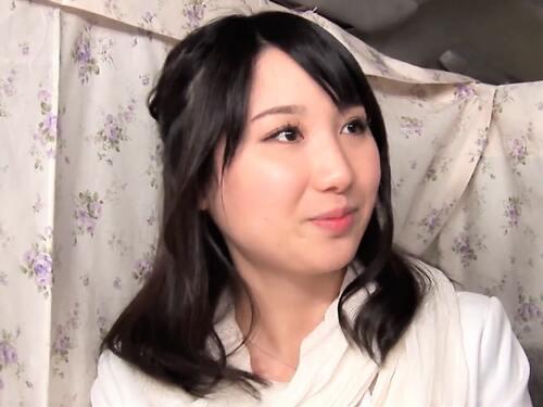 【人妻ナンパ】清楚で上品なセレブ美人がホテル不倫決定!!赤色が好きな巨尻奥様のパンスト脱がすスケベ男に乳首責めフェラする