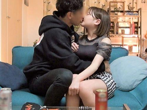 【素人ナンパ】美乳おっぱいの関西弁女子を家に連れ込み隠し撮り盗撮…コンパ帰りのスレンダー美人が男の上になりフェラ＆クンニ
