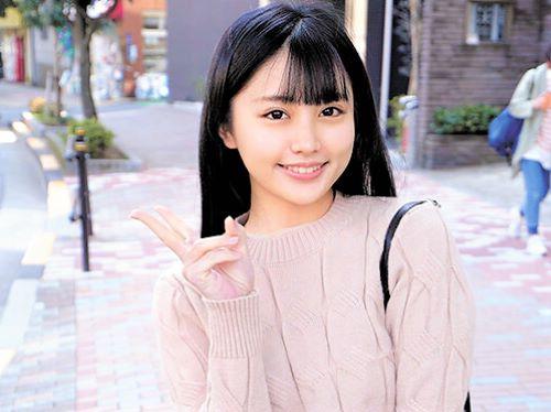 【素人ナンパ】失礼します…パクっww１人暮らしの美少女の口に童貞オトコがザーメン口内射精…黒パンスト脱ぎパンツずらし素股