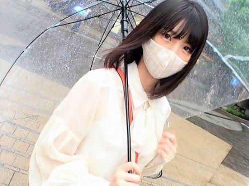 【素人ナンパ】スレンダーOLの乳首舐め手コキがエロ過ぎて…おまんこ敏感なおっぱい少々垂れてる美人お姉さんに立ちバック