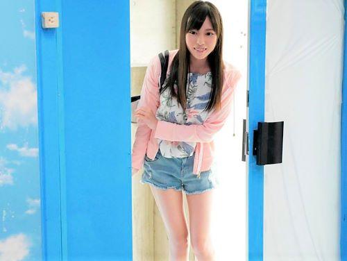 【素人ナンパ】すらりと伸びた美脚が眩しいショーパンお姉さんがMM号で〇〇!!スレンダーに似合わぬ巨乳おっぱい美人がフェラ