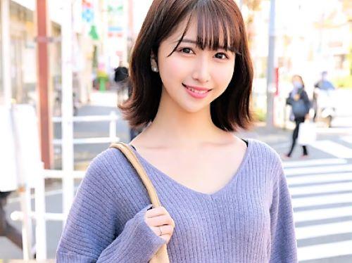 【人妻ナンパ】清楚に見えて肉食なスレンダー専業主婦が童貞をメモリアル筆おろし…お風呂で優しくキスからの手コキ＆フェラ