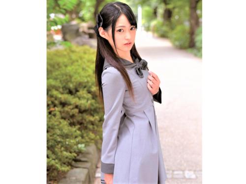 夢を掴む為プロヂューサーへ肉体接待をする童顔ロリのアイドル!電マでオナニー強要される黒パンスト娘が着衣のまま騎乗位SEX
