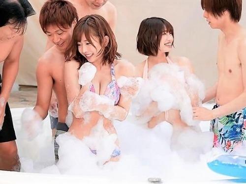 【AV女優×乱交】】SODstar夢の大共演!巨乳おっぱいの色白スレンダー美女お姉さん達がイキまくり~泡まみれで性欲大放出