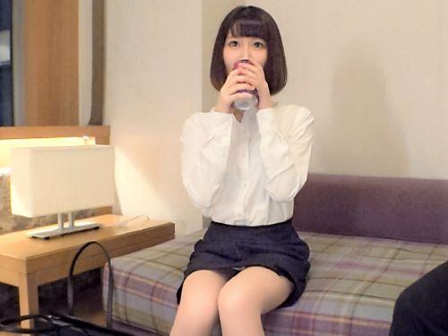 【素人ナンパ】スキって気持ちが大事なんです//初対面ちんこにフェラ手コキする清楚な見た目でSEX大好きスケベJDお姉さん