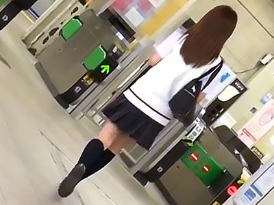 【痴漢×女子校生】「あの女とキスしてぇ…」拉致られて倉庫に連れ込まれた女子校生が無理矢理ちんぽをねじ込まれ中出しされたったｗ