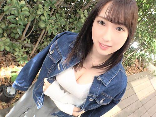 【素人ハメ撮り】イッちゃう‥気持ちいいーー!!デカおっぱいでパイズリする肉付きのいいむっちりJDお姉さんが手マンで潮吹き