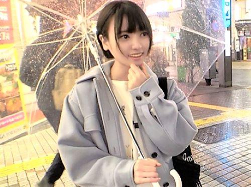 【素人ナンパ】ミニスカJD美少女をホテルに連れ込み黒パンスト破る破天荒男と舌出しベロチューキスした小顔ショートカット娘