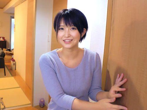 【素人ナンパ】ゴリ押しされ自宅で童貞ちんこ診察する美乳の泌尿器科ロリ看護師が騎乗位したらいきなり前兆なく中出し射精された