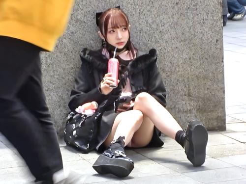 【素人】ホテル暮らしの金欠なロリ地雷系ガールがパンツずらしバイブオナニー 肉体でお金稼ぐ銭ゲバ美少女が乱交SEXでぴえん