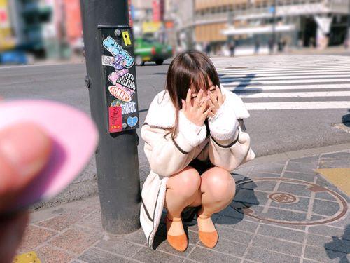 【素人ナンパ】クリ‥トリス‥気も‥ちイイww遠隔操作されたリモコンバイブ装着し野外お散歩したスレンダー美少女がガチイキ
