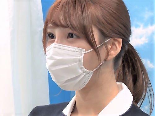 【素人ナンパ】えぇ…ほんと？ほんとに？？ナース服で出歩いていたスレンダー美女が生ちんをじっくりフェラ手コキし着衣で騎乗位