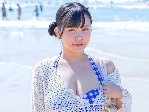 【素人ナンパ】えぇ‥これなんかちっちゃくない!?小部屋で着替えたぽっちゃりデカ尻お姉さんがリア充グループの男友達とSEX