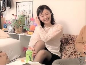 【人妻ナンパ】バレたら大変だけど‥夫は仕事で居ないしwwトイレで不倫する覚悟を決めた美熟女おばさんが他人棒に中出しされた