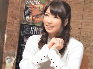 【人妻ナンパ】共働きなのに家事をしない夫に嫌気が差した清楚系美熟女おばさんが相席居酒屋で出会った男性とワンナイト不倫