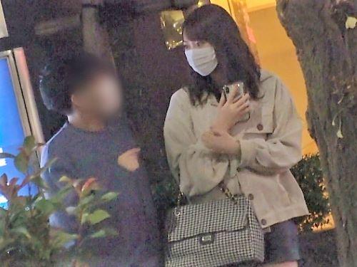 【素人ナンパ】歌舞伎町で夜のバイトしているJDギャルが密着パイズリからのフェラ手コキやベロチューキスでヤリマンの顔見せる